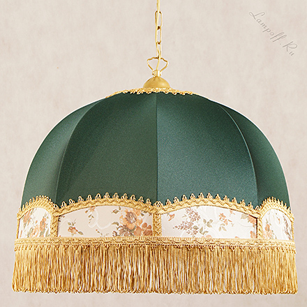 Подвесной абажур с бахромой в форме купола зеленого цвета
