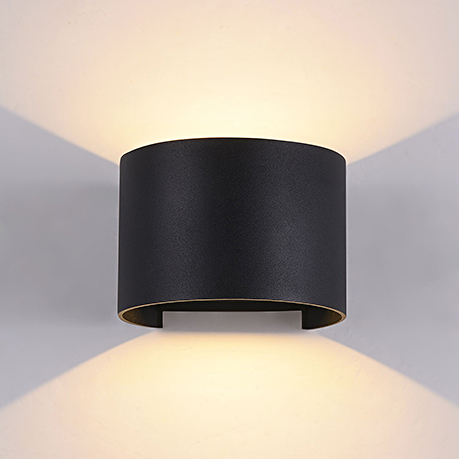Outdoor Fulton LED: Современный полукруглый уличный настенный светильник (цвет черный)