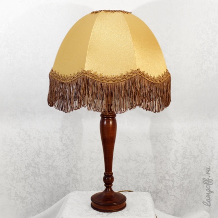 Лара 14 золото: Настольная лампа из дерева с ретро абажуром