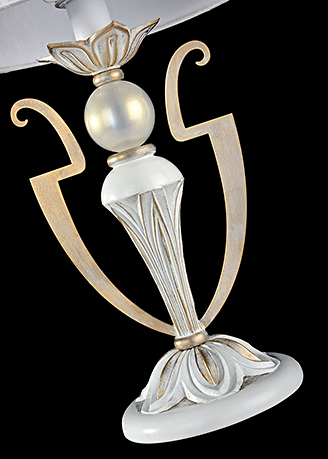 Настольная лампа цвет белый с золотом / ARM004-11-W